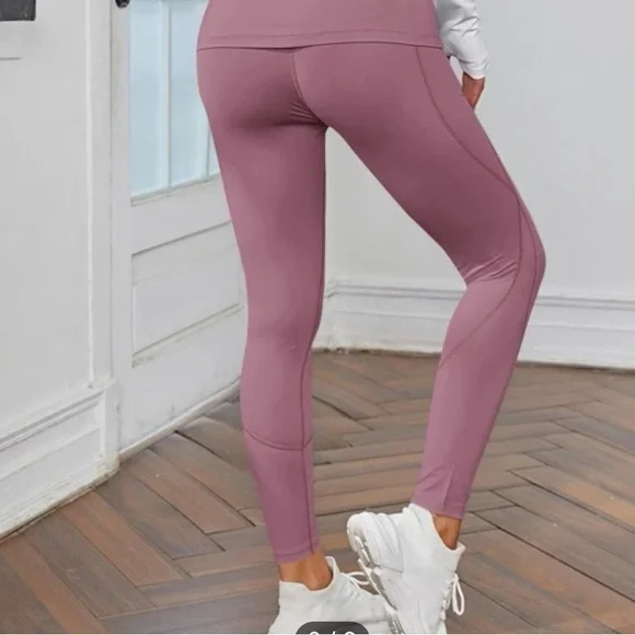 Training Leggings - Picture 2 of 2